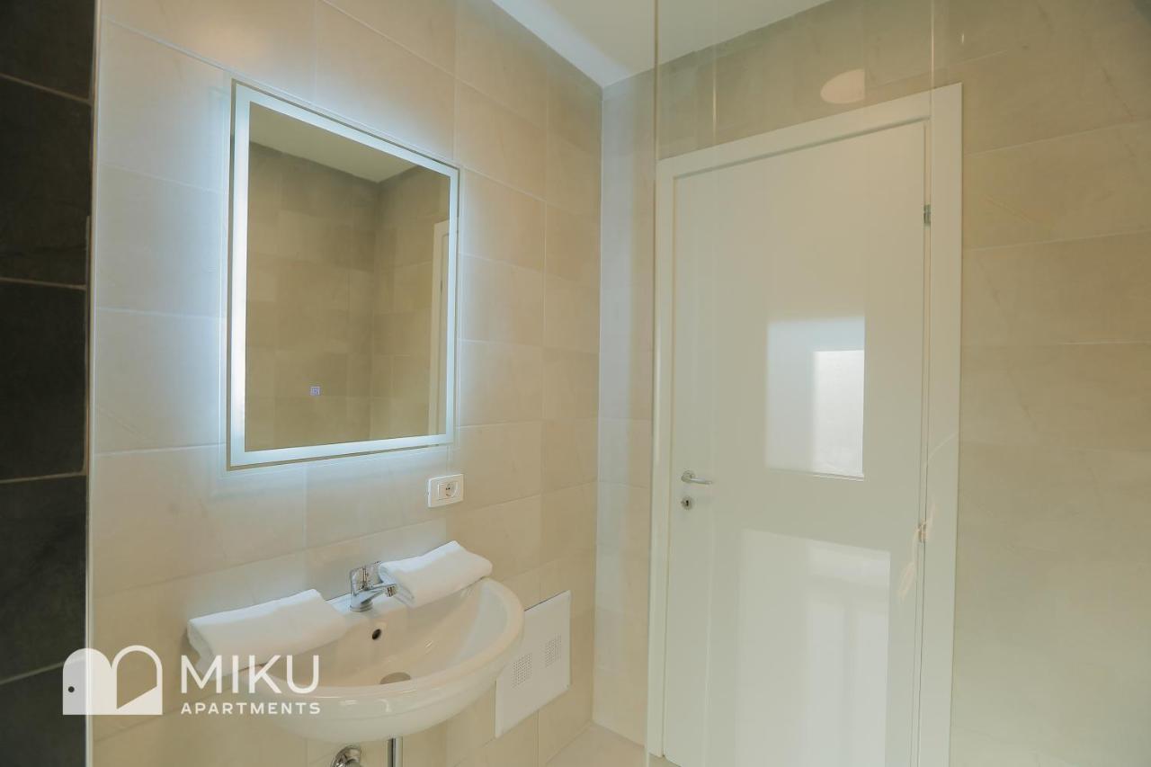Apartament Miku - Bright 1 Bedroom At Olympic Tirana